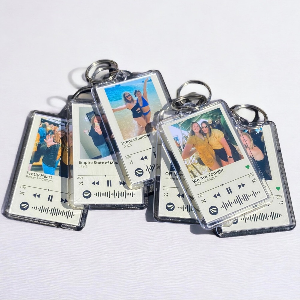 SPOTIFY KEYCHAIN CUSTOMIZABLE